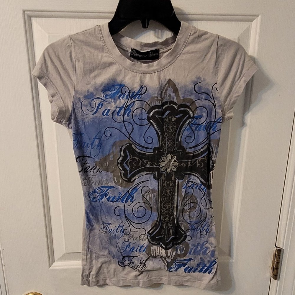 Grey faith t-shirt